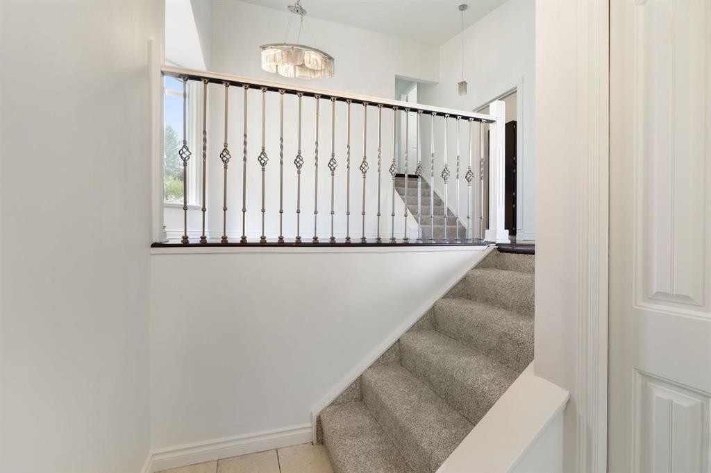 229 Macewan Glen Drive Nw, Calgary, AB