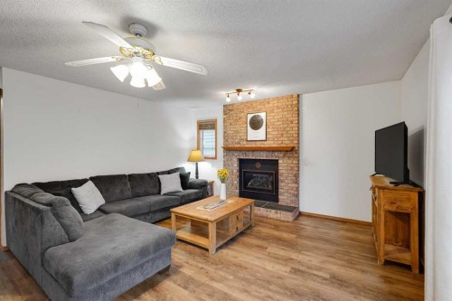 27 Sun Harbour Road Se, Calgary, AB 