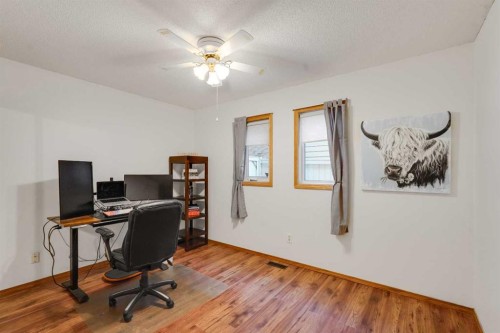 27 Sun Harbour Road Se, Calgary, AB 