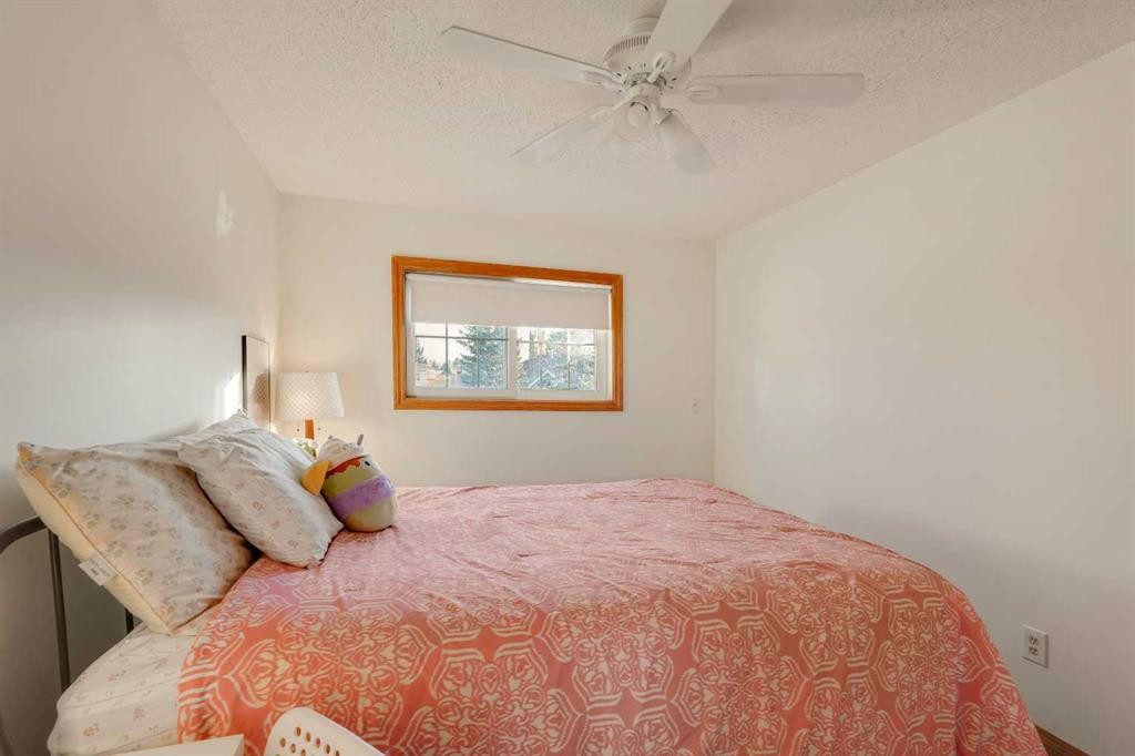 27 Sun Harbour Road Se, Calgary, AB