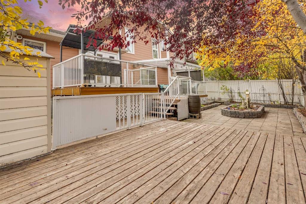 27 Sun Harbour Road Se, Calgary, AB
