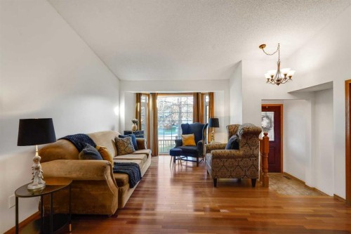 27 Sun Harbour Road Se, Calgary, AB 