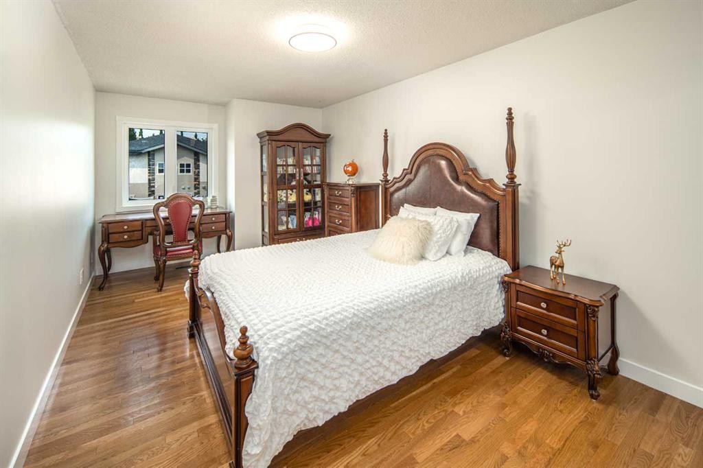2612 Signal Hill Drive Sw, Calgary, AB