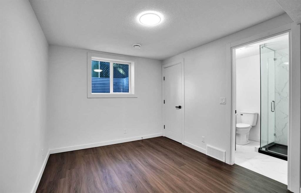 7520 7 Street Sw, Calgary, AB