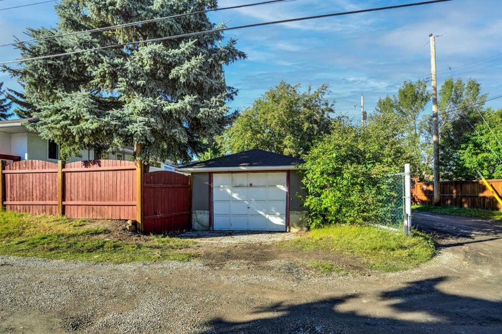 7520 7 Street Sw, Calgary, AB
