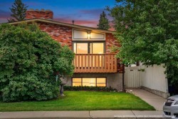 6407 34 Avenue NW Calgary, AB T3B 1M9