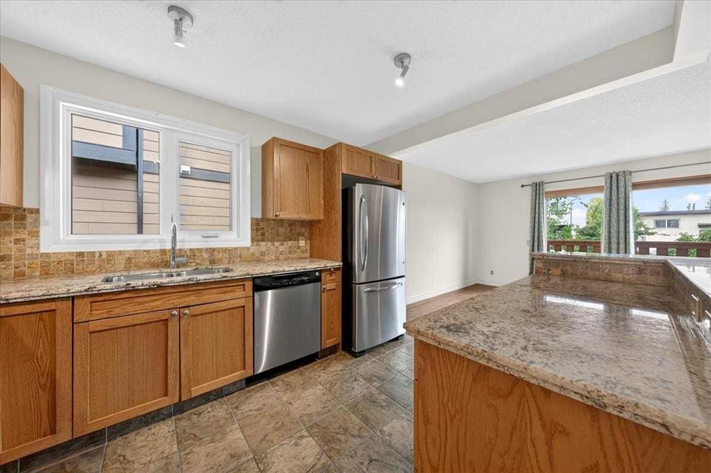 6407 34 Avenue Nw, Calgary, AB
