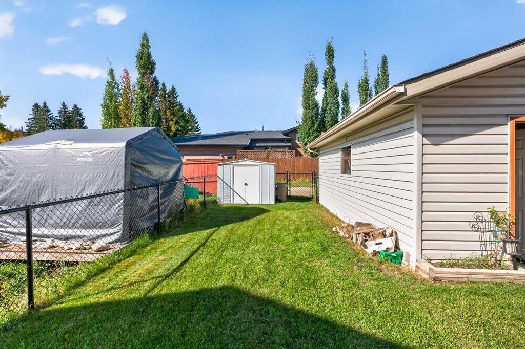 7 Woodbrook Way Sw, Calgary, AB