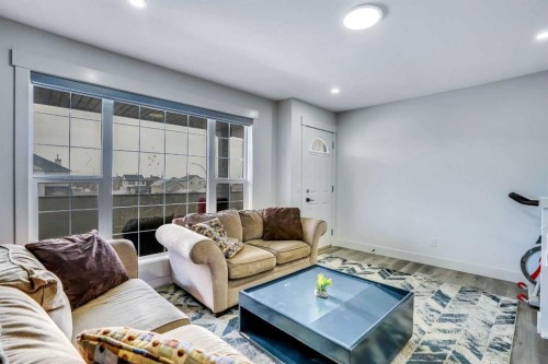 282 Saddlefield Place Ne, Calgary, AB 