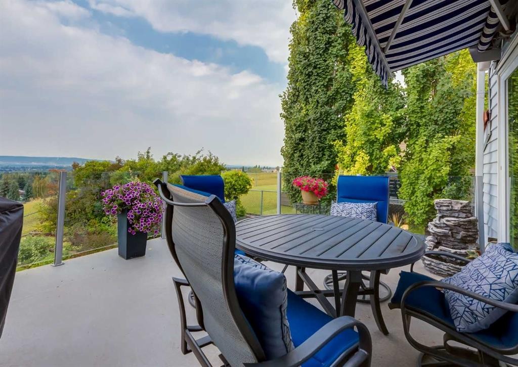 111 Hawksbrow Drive Nw, Calgary, AB