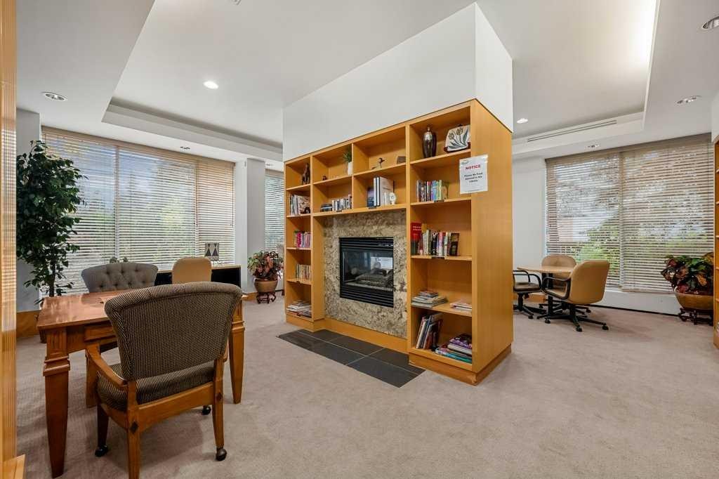 504-4555 Varsity Lane Nw, Calgary, AB