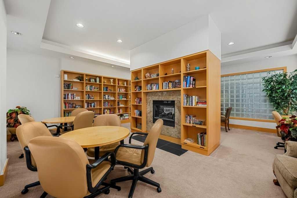 504-4555 Varsity Lane Nw, Calgary, AB