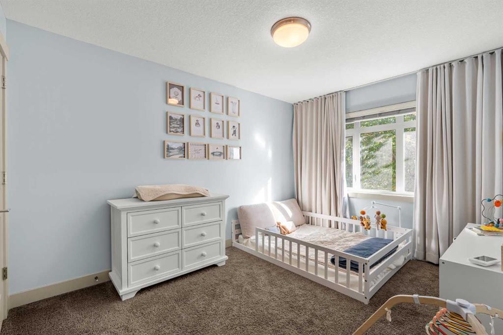2028 37 Avenue Sw, Calgary, AB