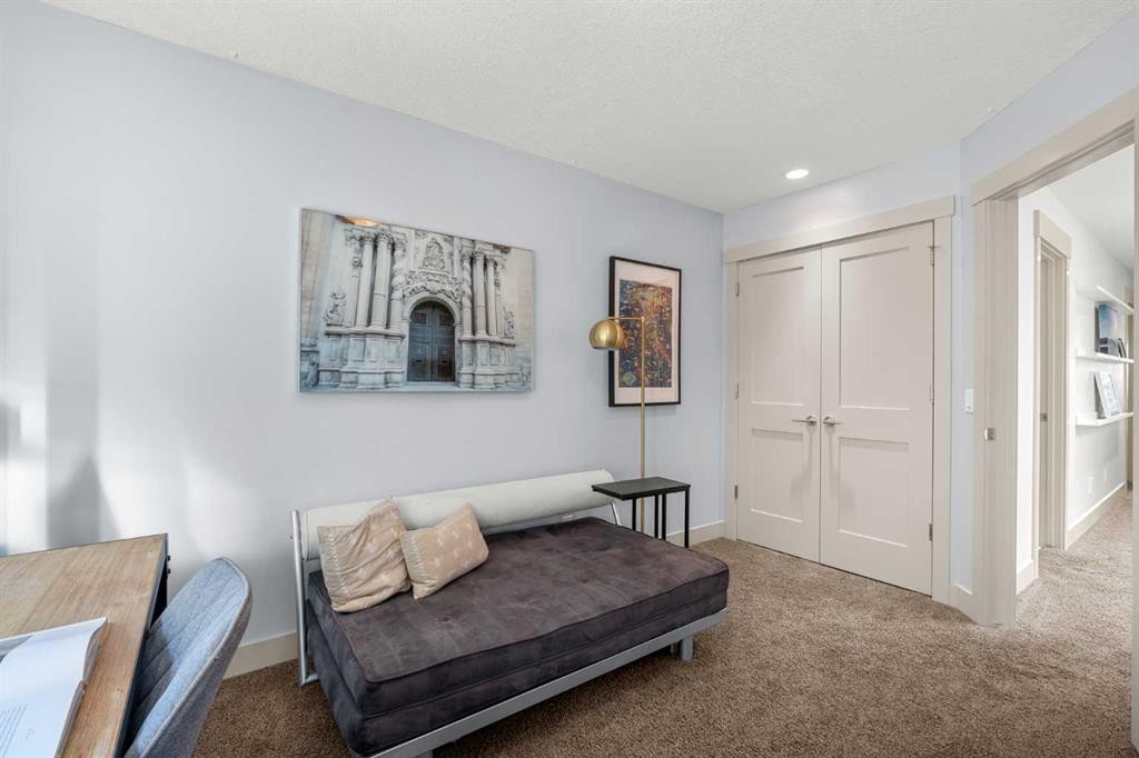 2028 37 Avenue Sw, Calgary, AB