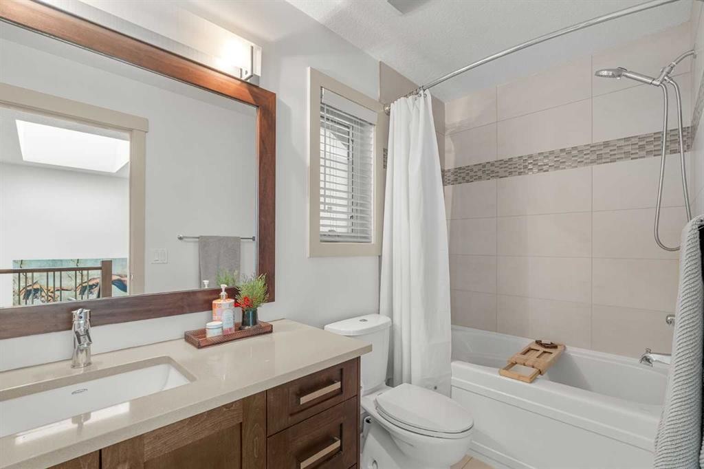 2028 37 Avenue Sw, Calgary, AB