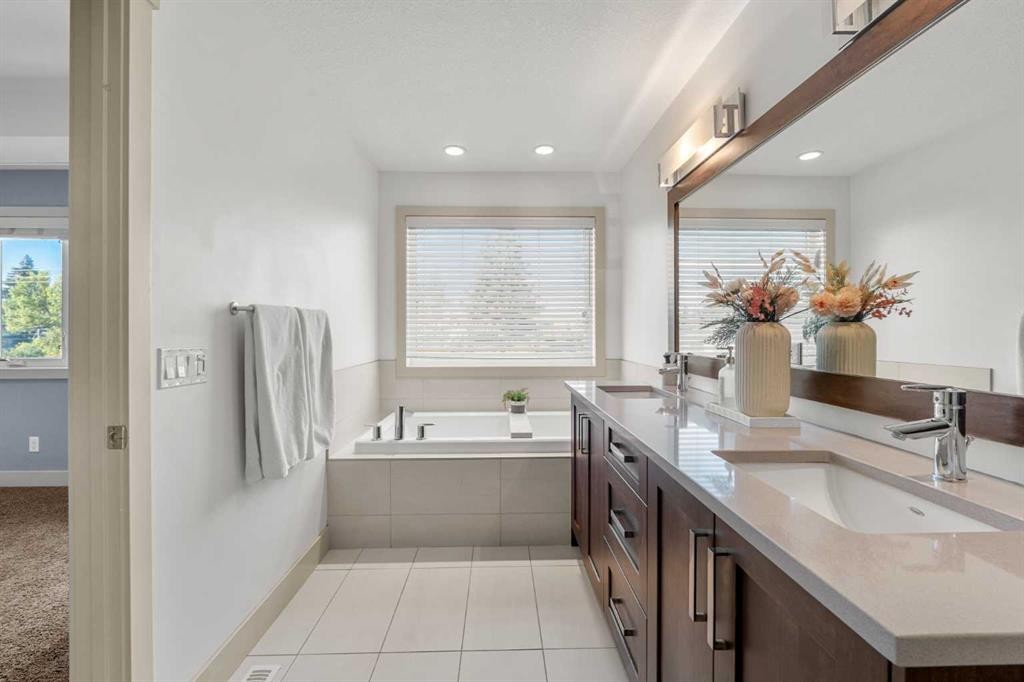 2028 37 Avenue Sw, Calgary, AB