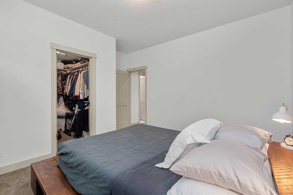 2028 37 Avenue Sw, Calgary, AB