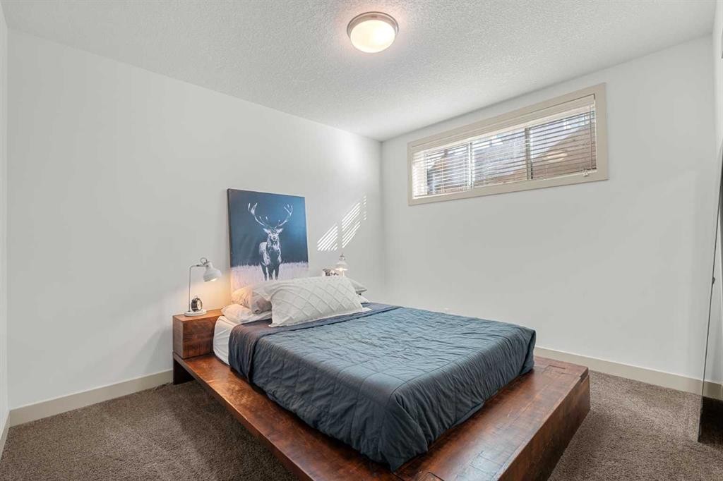 2028 37 Avenue Sw, Calgary, AB