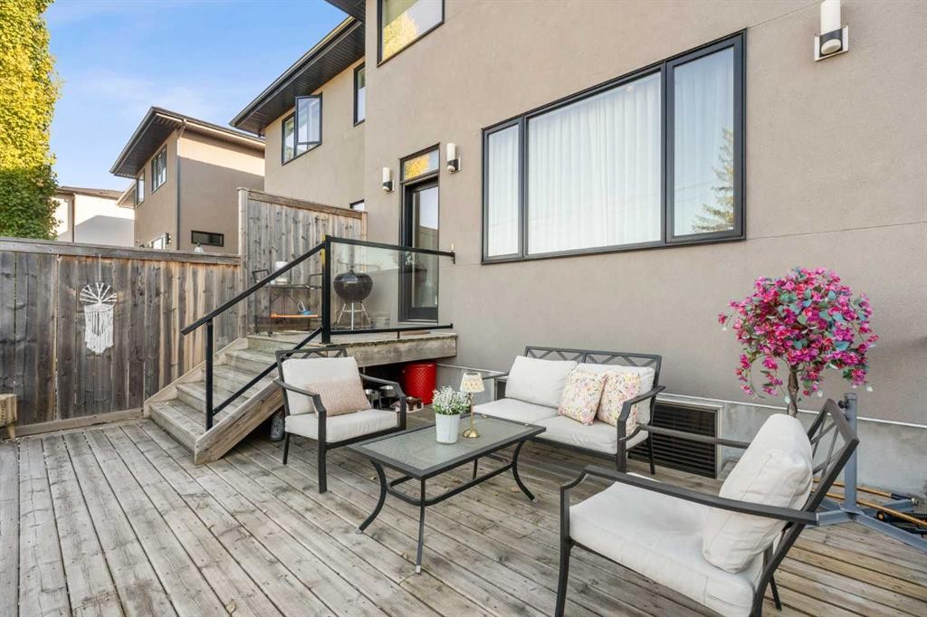 2028 37 Avenue Sw, Calgary, AB