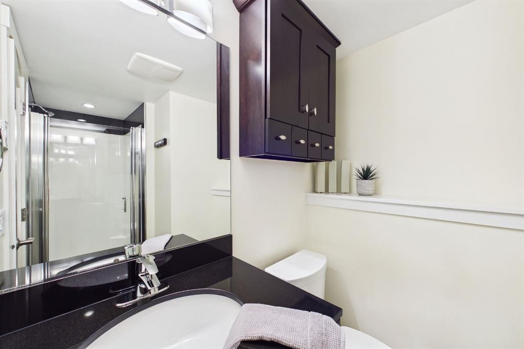 43 Beaconsfield Rise Nw, Calgary, AB