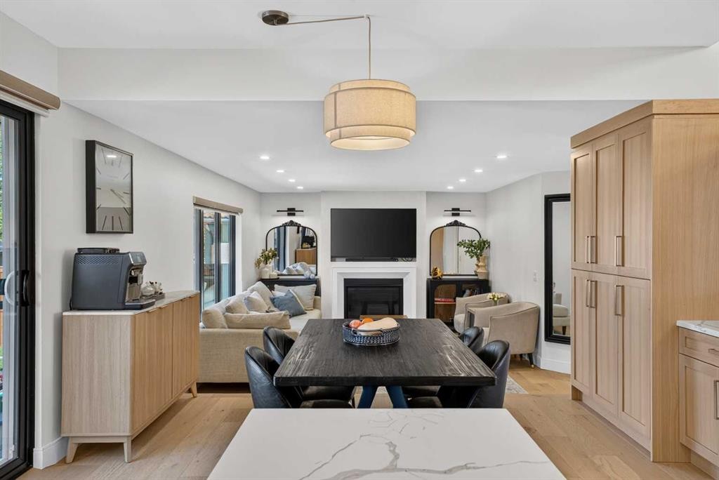 8285 Edgebrook Drive Nw, Calgary, AB