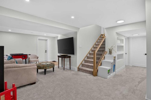 8285 Edgebrook Drive Nw, Calgary, AB 