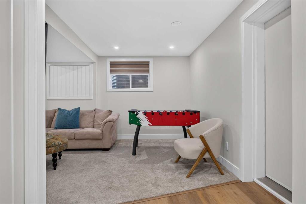 8285 Edgebrook Drive Nw, Calgary, AB
