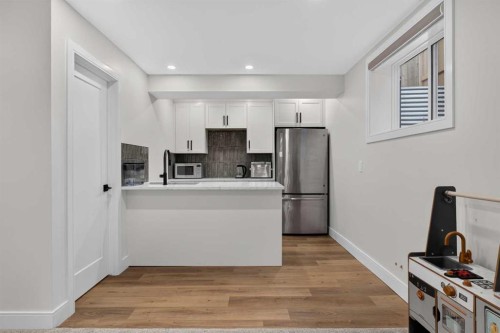 8285 Edgebrook Drive Nw, Calgary, AB 