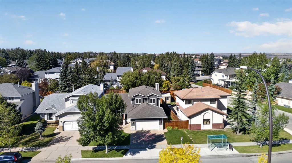 8285 Edgebrook Drive Nw, Calgary, AB