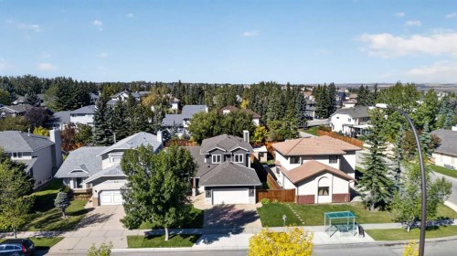 8285 Edgebrook Drive Nw, Calgary, AB 