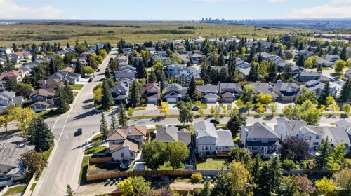 8285 Edgebrook Drive Nw, Calgary, AB 