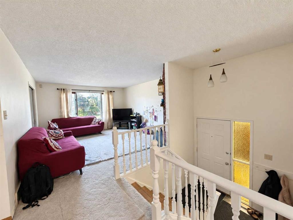 668 Whiteridge Road Ne, Calgary, AB