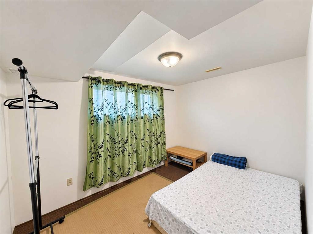 668 Whiteridge Road Ne, Calgary, AB