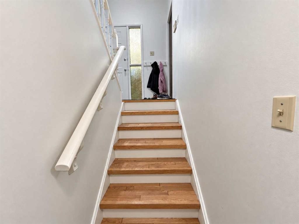 668 Whiteridge Road Ne, Calgary, AB