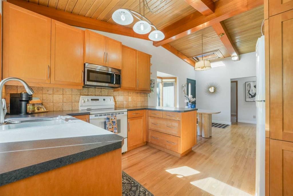 80 Westover Drive Sw, Calgary, AB