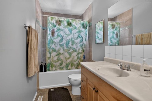 4843 7 Avenue Se, Calgary, AB 