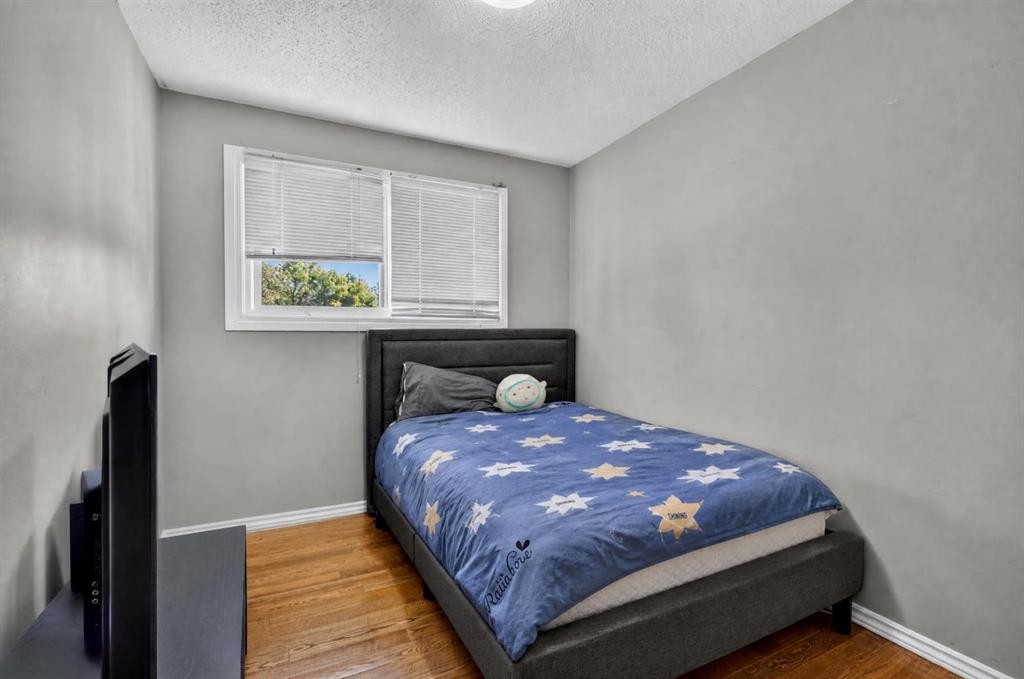4843 7 Avenue Se, Calgary, AB