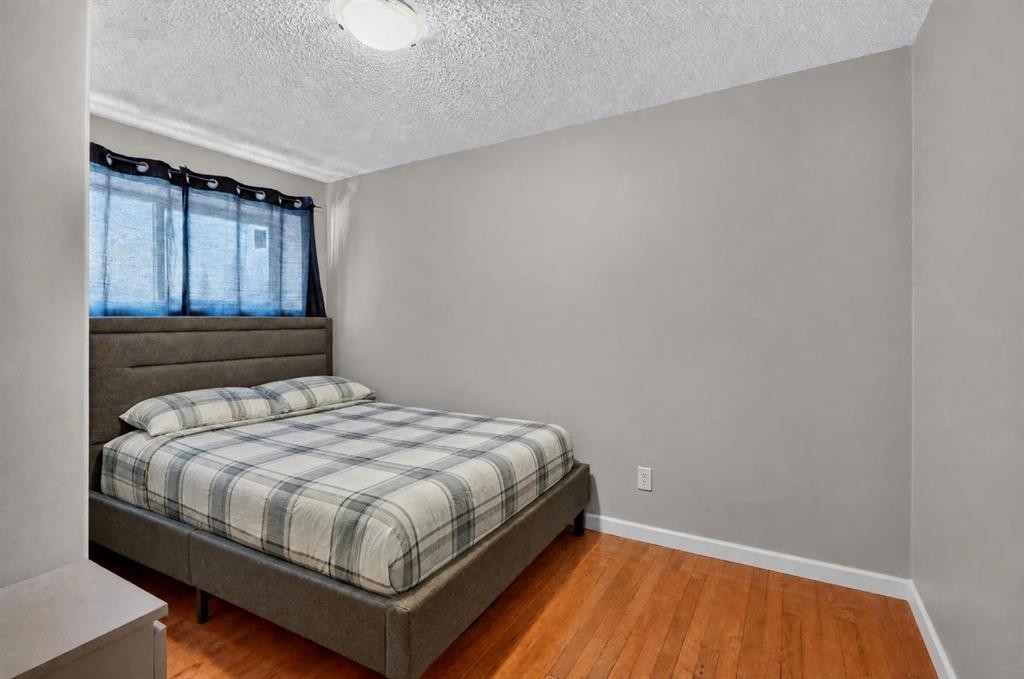 4843 7 Avenue Se, Calgary, AB