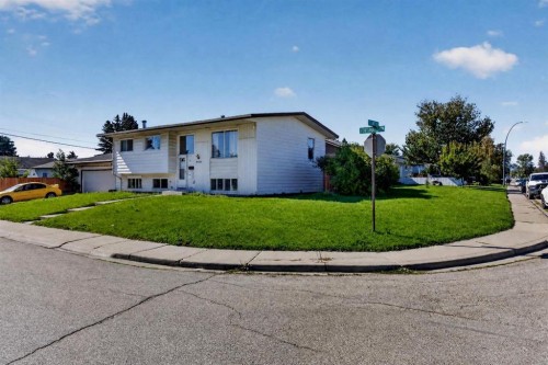 4843 7 Avenue Se, Calgary, AB 