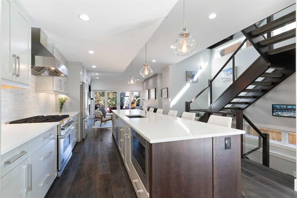 2106 27 Avenue Sw, Calgary, AB