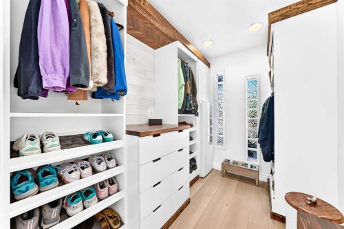 3 Pumpmeadow Crescent Sw, Calgary, AB 
