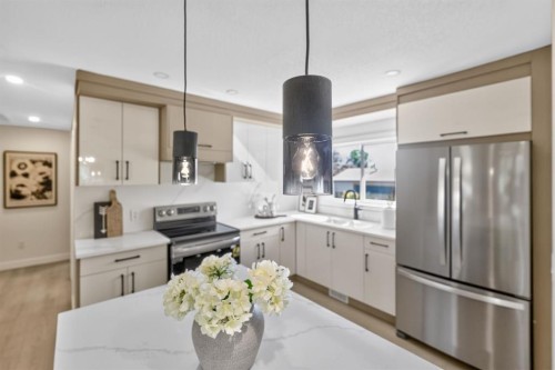 140 Fyffe Road Se, Calgary, AB 