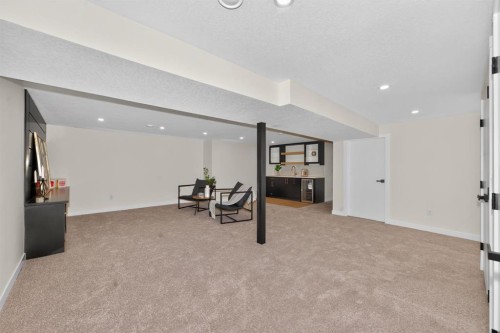 140 Fyffe Road Se, Calgary, AB 