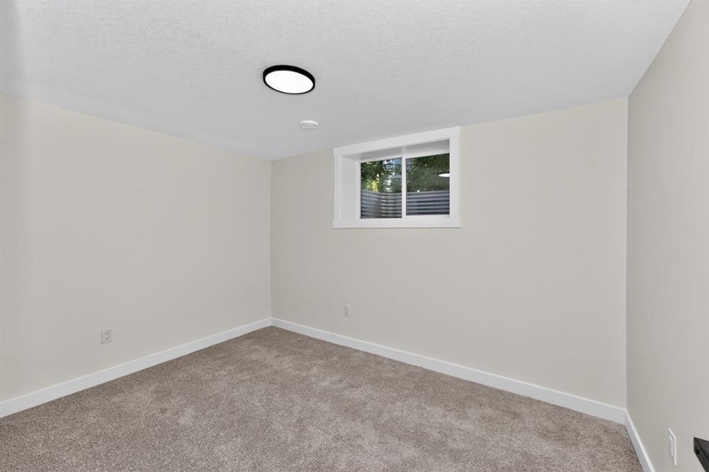 140 Fyffe Road Se, Calgary, AB