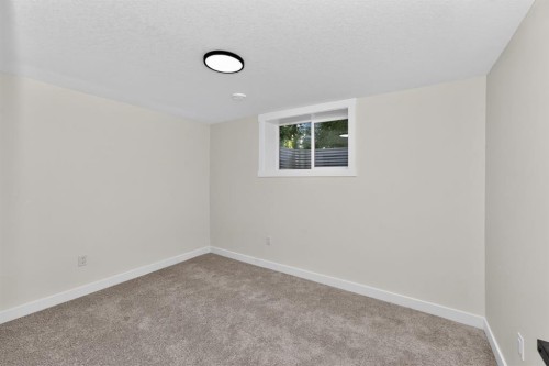 140 Fyffe Road Se, Calgary, AB 