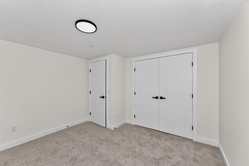 140 Fyffe Road Se, Calgary, AB