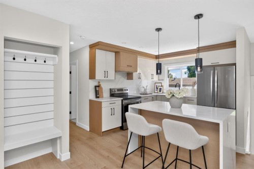 140 Fyffe Road Se, Calgary, AB 