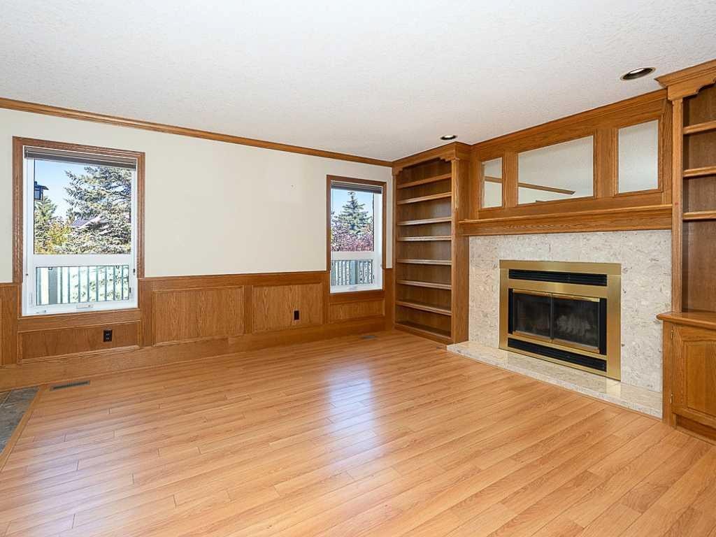44 Straddock Crescent Sw, Calgary, AB