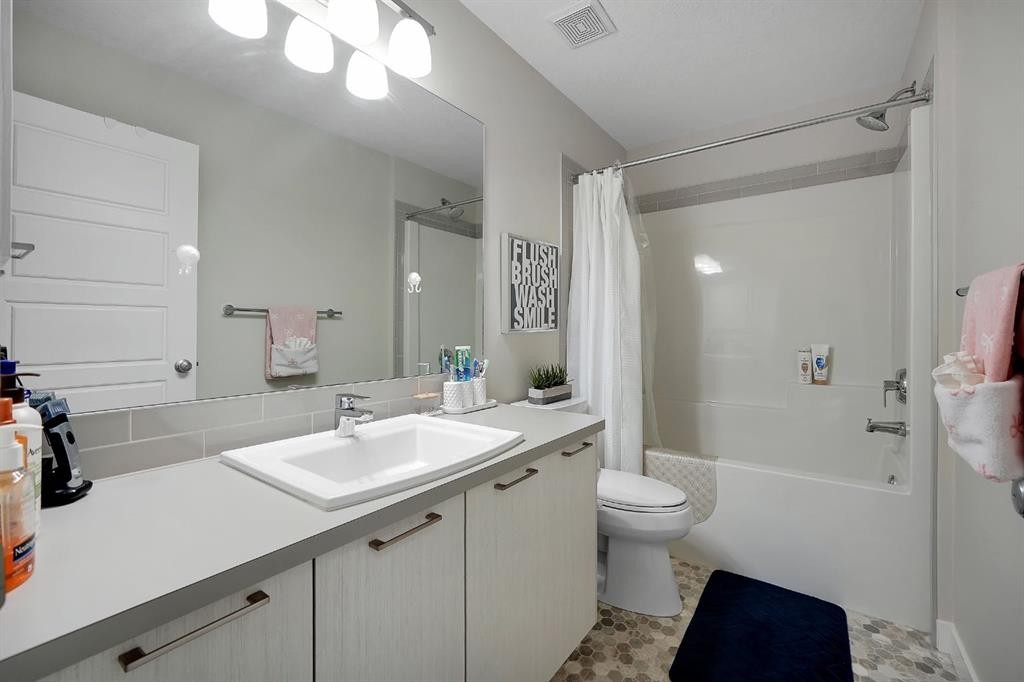16 Skyview Circle Ne, Calgary, AB