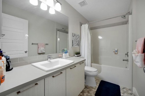 16 Skyview Circle Ne, Calgary, AB 